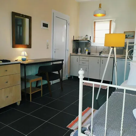 Lofos Apartment *
